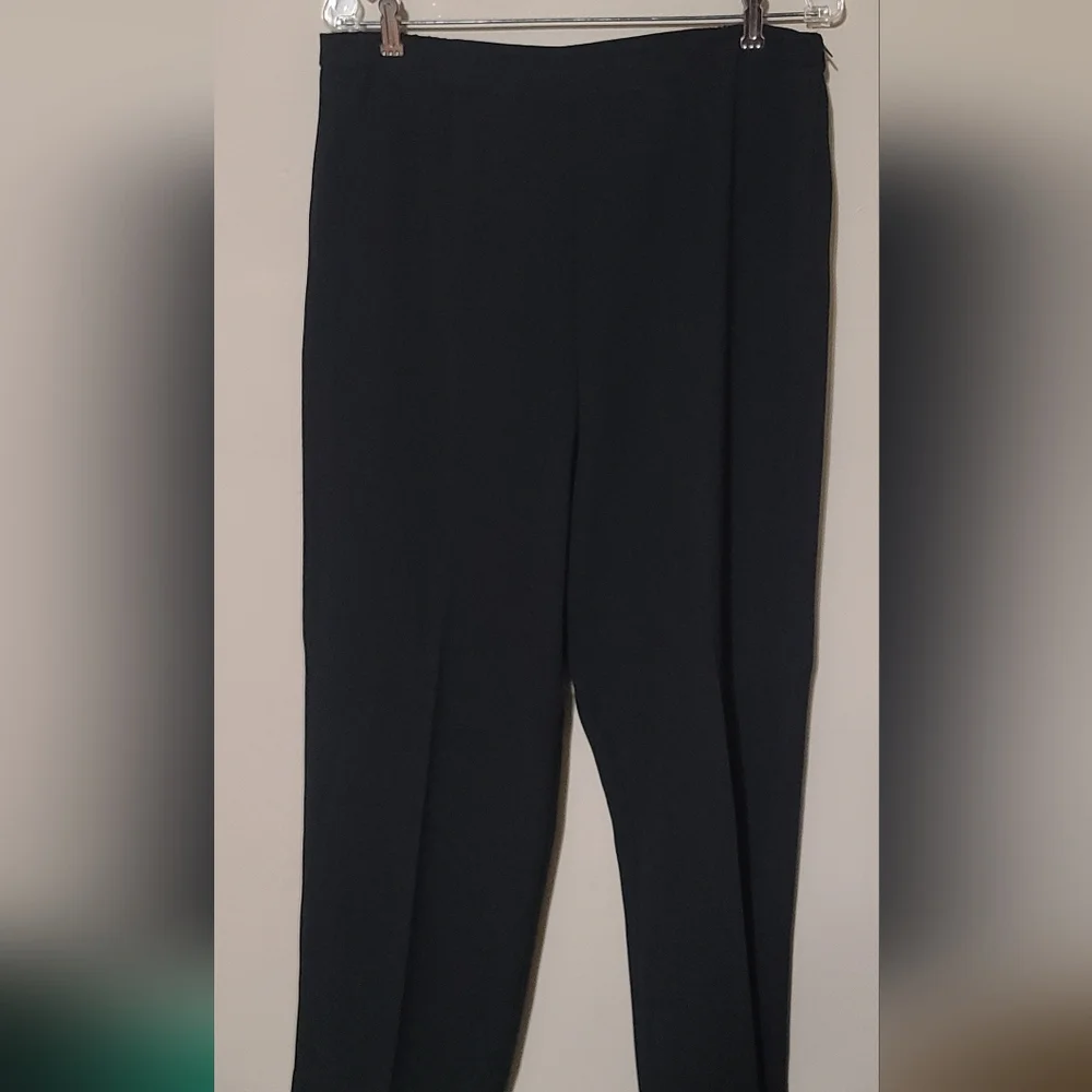 Danny & Nicole Royal Blue and Black Pantsuit Plus Size 14 - Picture 5 of 10